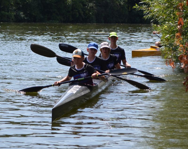 Die jungen Esslinger Regatta-Paddler im 4er-Kajak (Fotograf: Florian Spaeth)